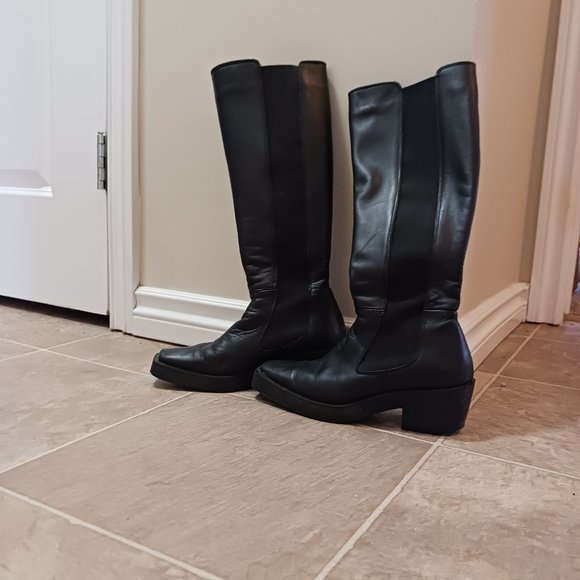 Black Leather Boots - Picture 8 of 9